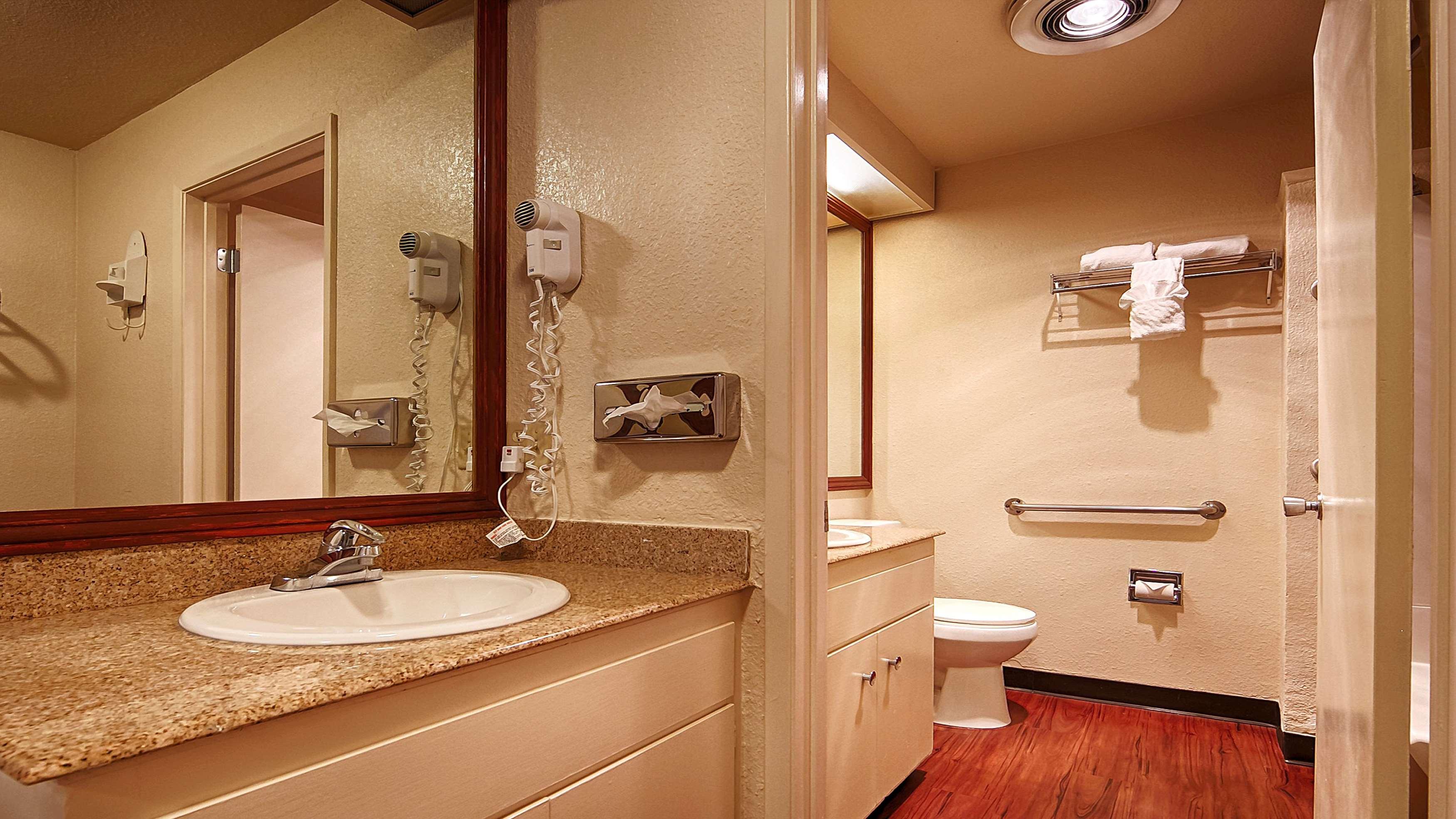 Best Western Heritage Inn Вакавил Екстериор снимка